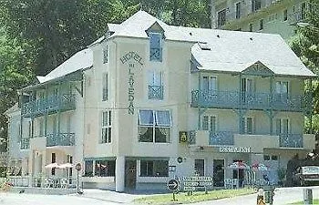 Отель Logis Du Lavedan 2*